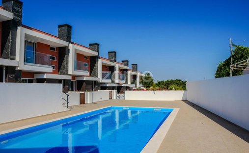House in Olhos de Agua, Algarve, Portugal 1