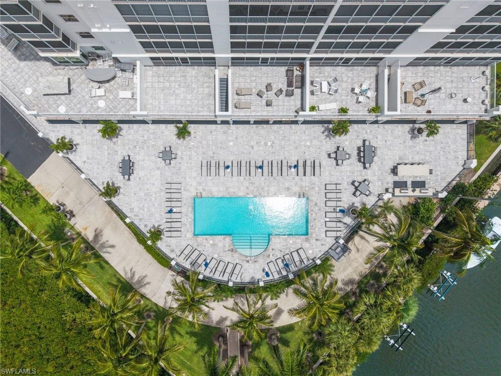 Condo in Naples, Florida, United States 5 - 18099287
