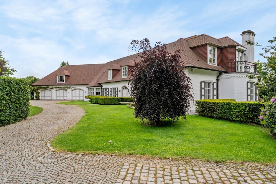 Villa in Maaseik, Flanders, Belgium 1 - 15315733