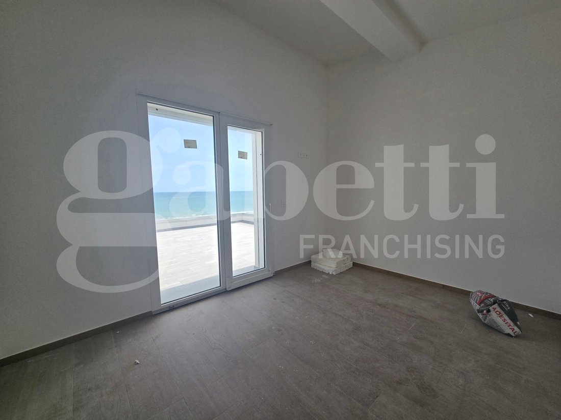 Penthouse in Tortoreto, Abruzzo, Italy 4 - 17559836