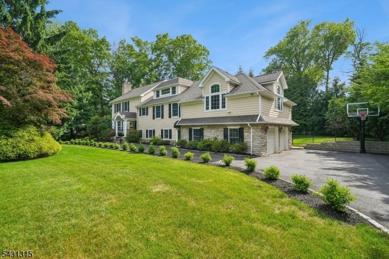 House in Millburn, New Jersey, United States 3 - 18097565