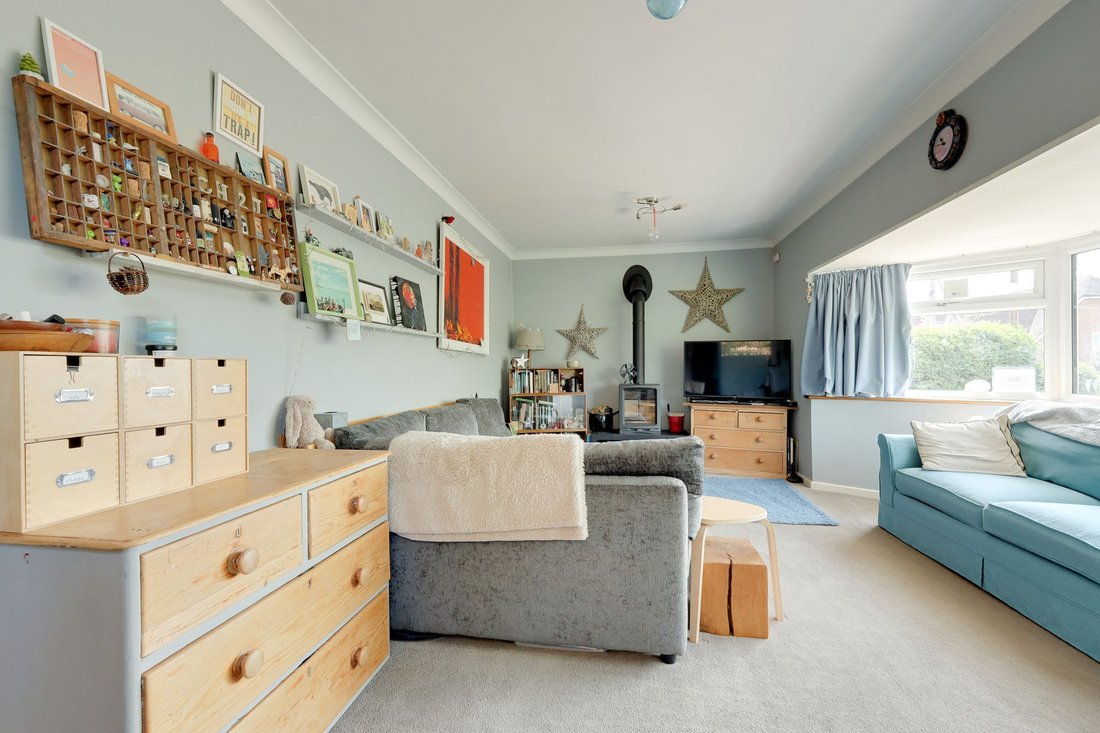 House in Burgess Hill, England 5 - 18093220