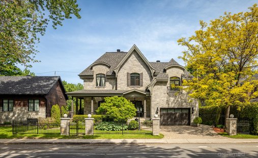 Casa a Laval, Québec, Canada 1