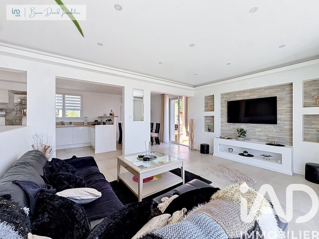 House in Hyeres, Provence-Alpes-Côte d'Azur, France 1 - 18100064