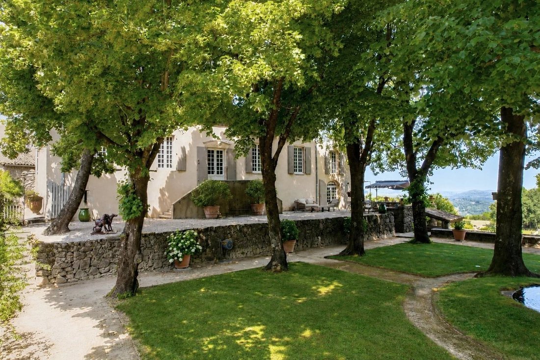 Maison à Uzès, Occitanie, France 4 - 18101657
