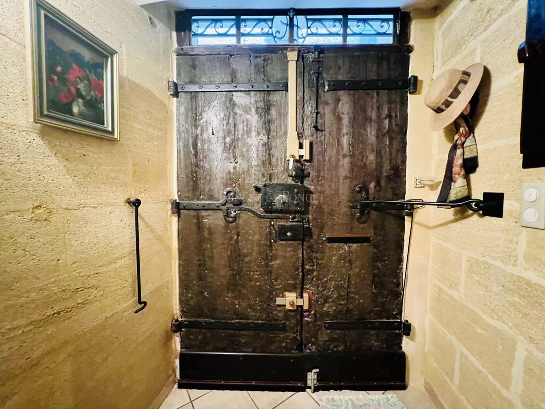 Villa in Uzès, Occitania, France 4 - 15169134