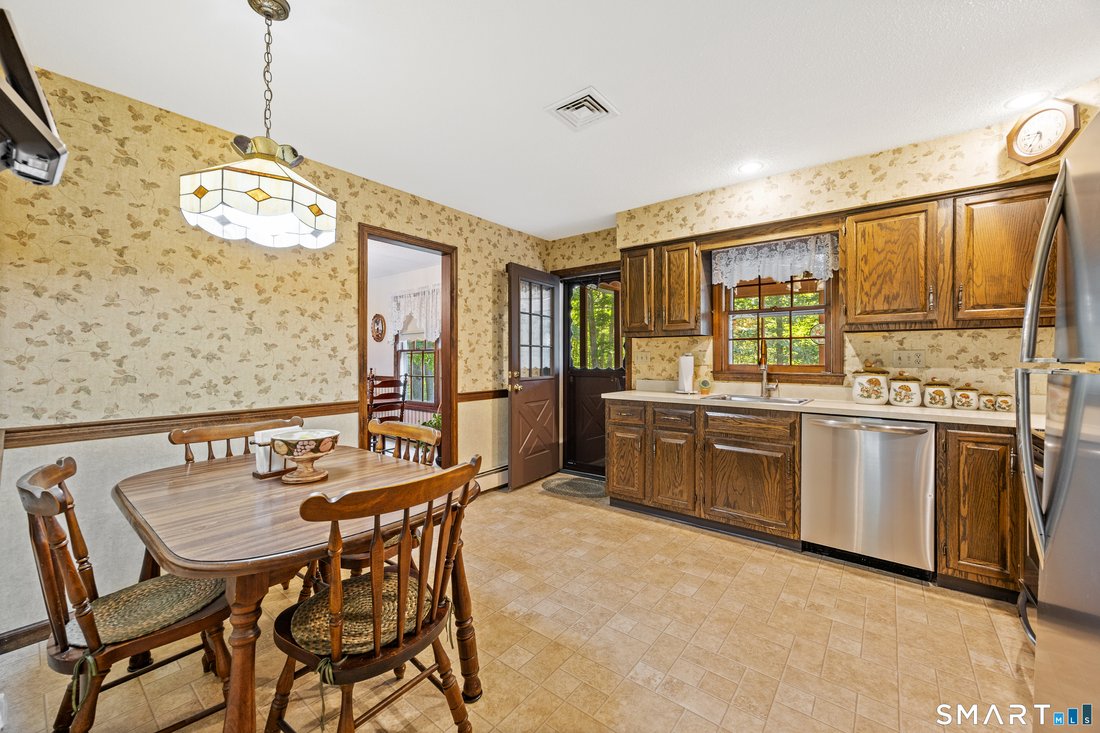 House in North Haven, Connecticut, United States 4 - 18098866