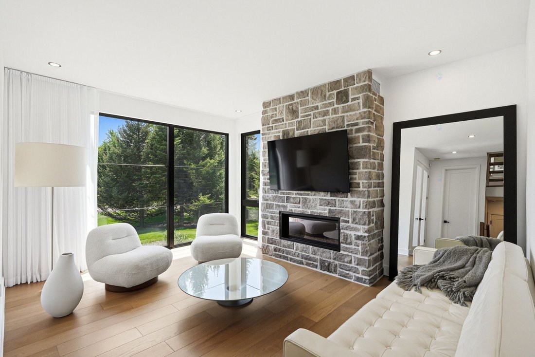 House in Piedmont, Quebec, Canada 4 - 17622664