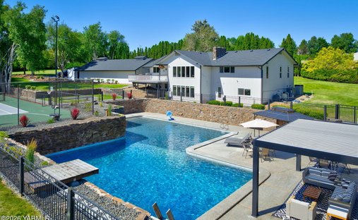 House in Selah, Washington, United States 1