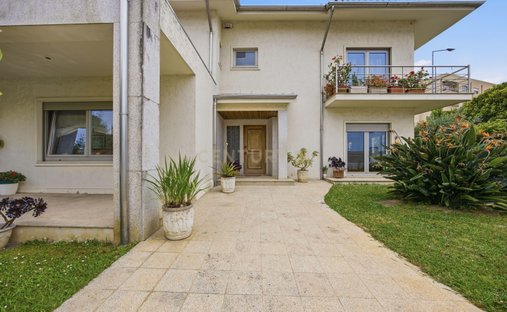 Villa a Mafamude e Vilar do Paraiso, Oporto, Portogallo 1
