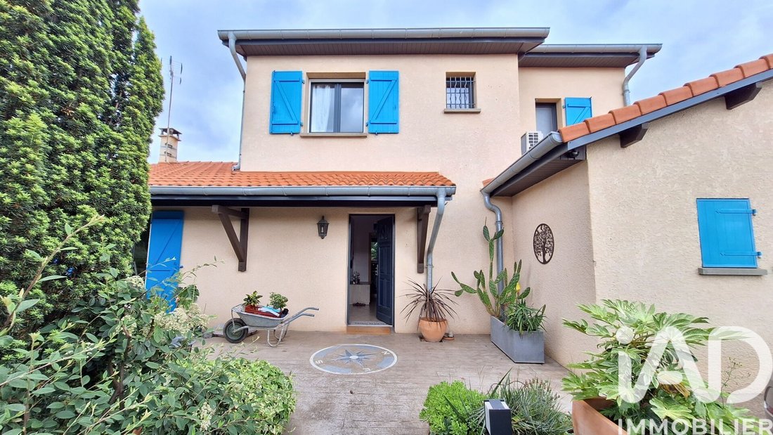 House in Fleurieux-sur-l'Arbresle, Auvergne-Rhône-Alpes, France 2 - 18100090