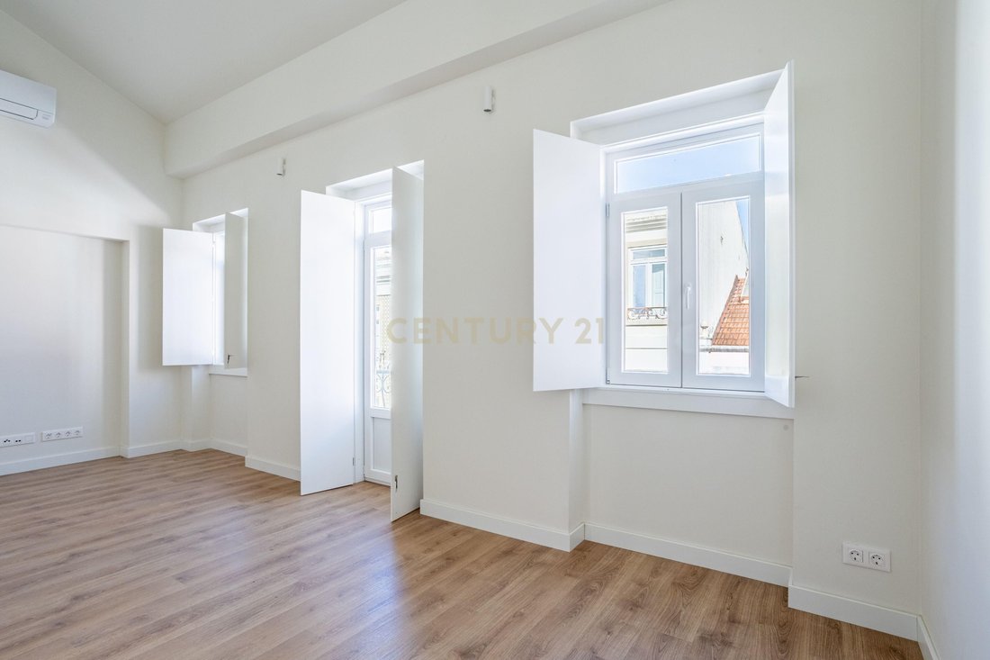 Apartment in Campolide, Lisbon, Portugal 3 - 17352560