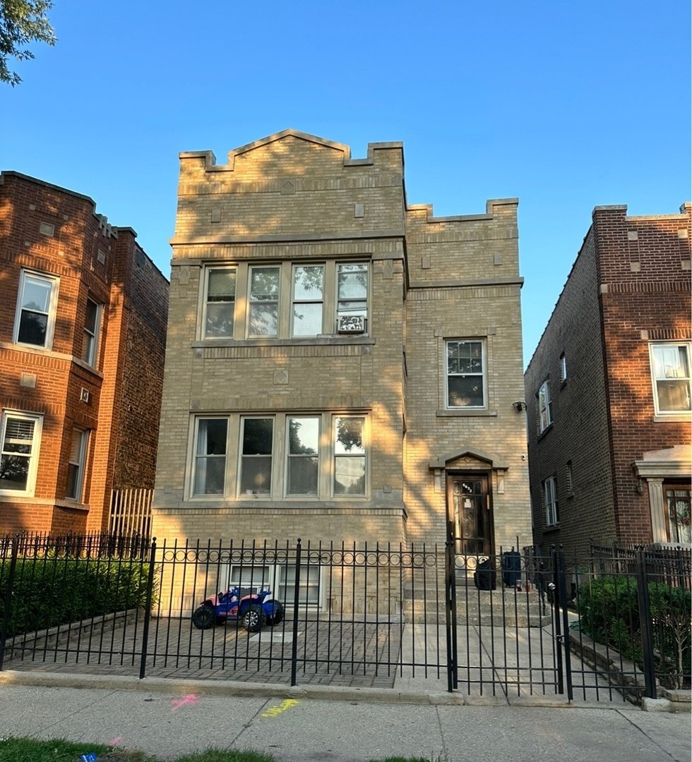 Chicago, Illinois, United States 1 - 18101364