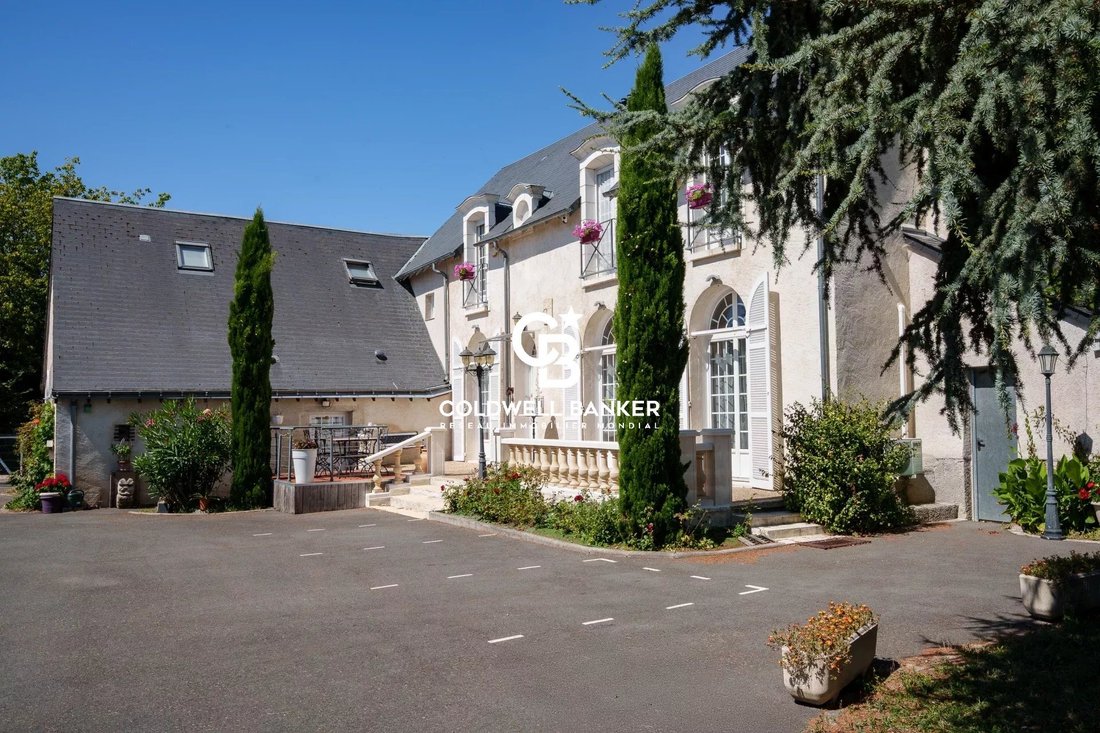 House in Saint-Antoine-du-Rocher, Centre-Val de Loire, France 4 - 16047988