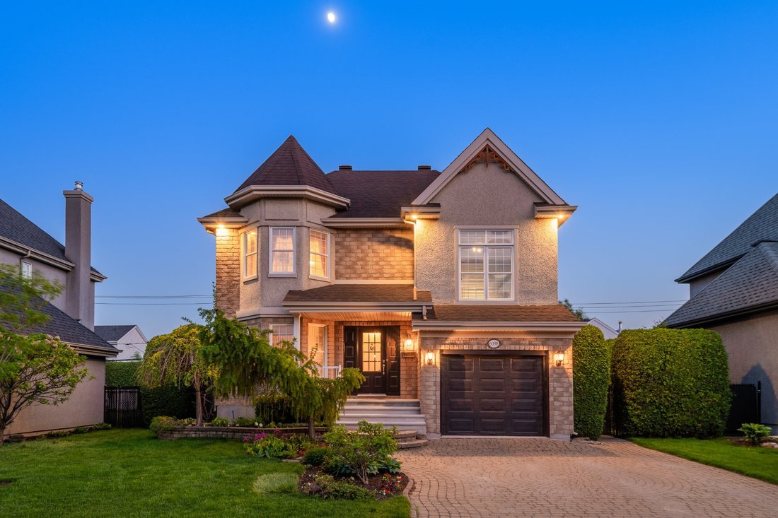 House in Laval, Quebec, Canada 1 - 18100852