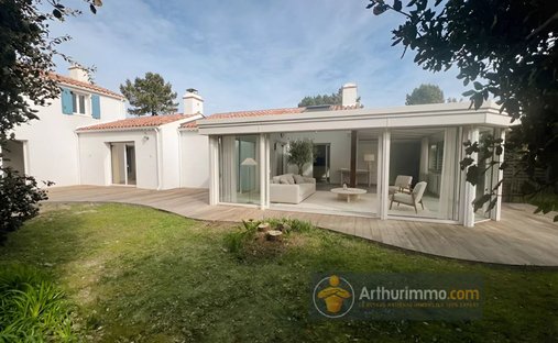 Maison en Arrondissement de Les Sables-d'Olonne, Pays de la Loire, France 1