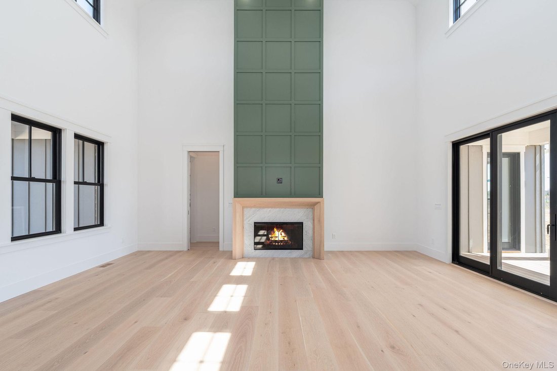 House in Calverton, New York, United States 5 - 18101548