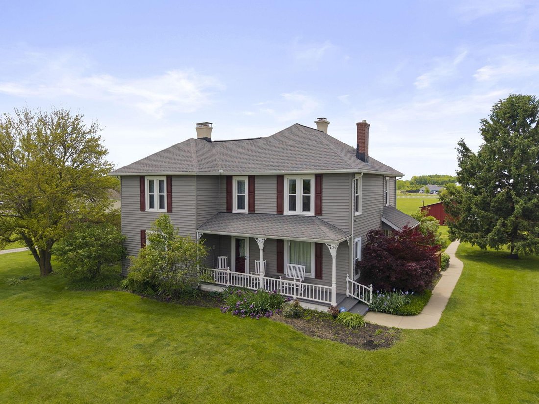 House in Galloway, Ohio, United States 2 - 18091394