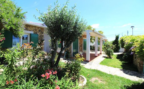Townhouse in Carvoeira, Lisbon, Portugal 1