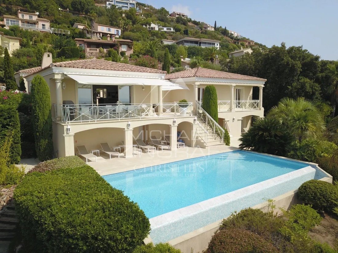 Villa in Le Dramont-Agay-Anthéor-Le Trayas, Saint-Raphaël, France 1 - 18093842