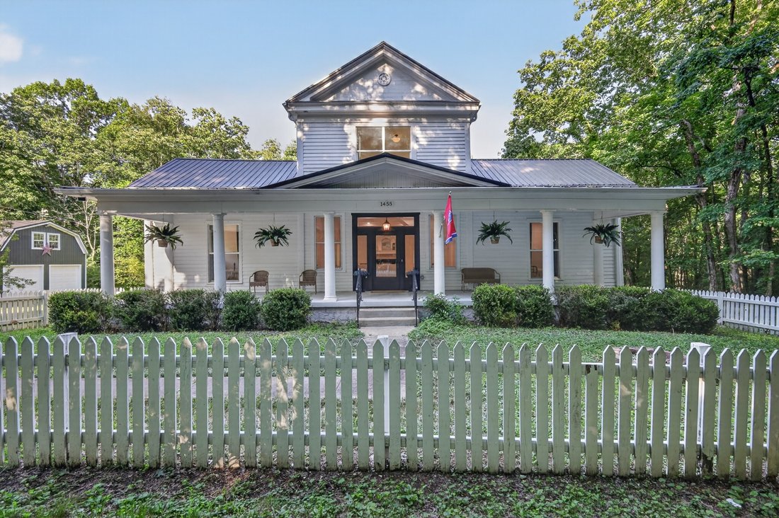 House in Columbia, Tennessee, United States 1 - 18102679