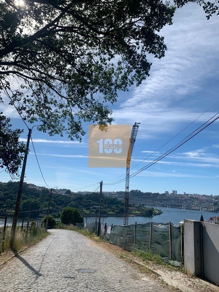 Land in Gondomar (Sao Cosme), Valbom e Jovim, Porto District, Portugal 1 - 18099445