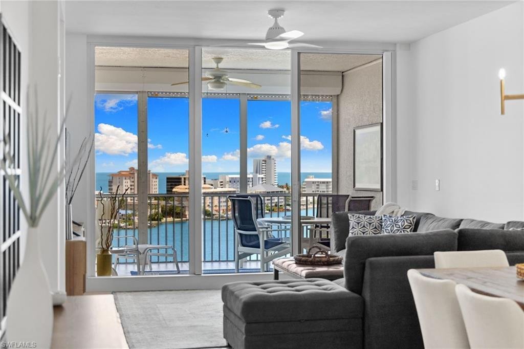 Condo in Naples, Florida, United States 1 - 18099287