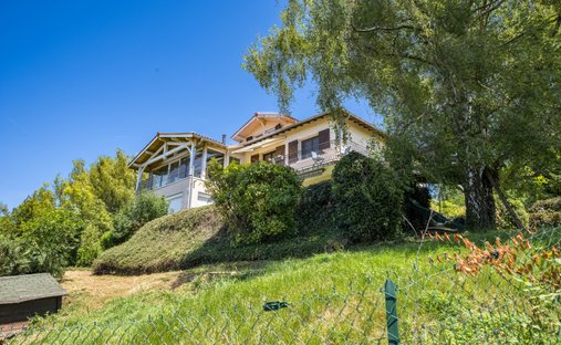 House in Sathonay-Village, Auvergne-Rhône-Alpes, France 1
