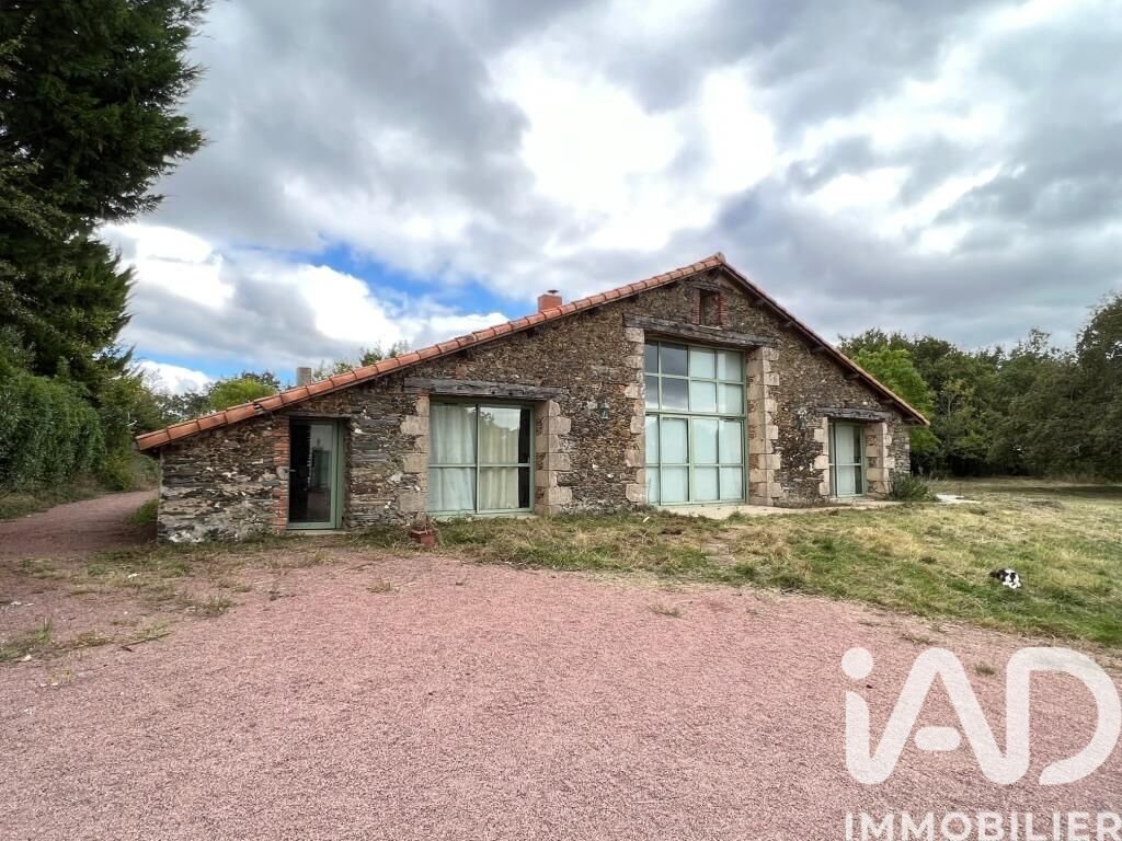 House in Le Girouard, Pays de la Loire, France 3 - 18100054