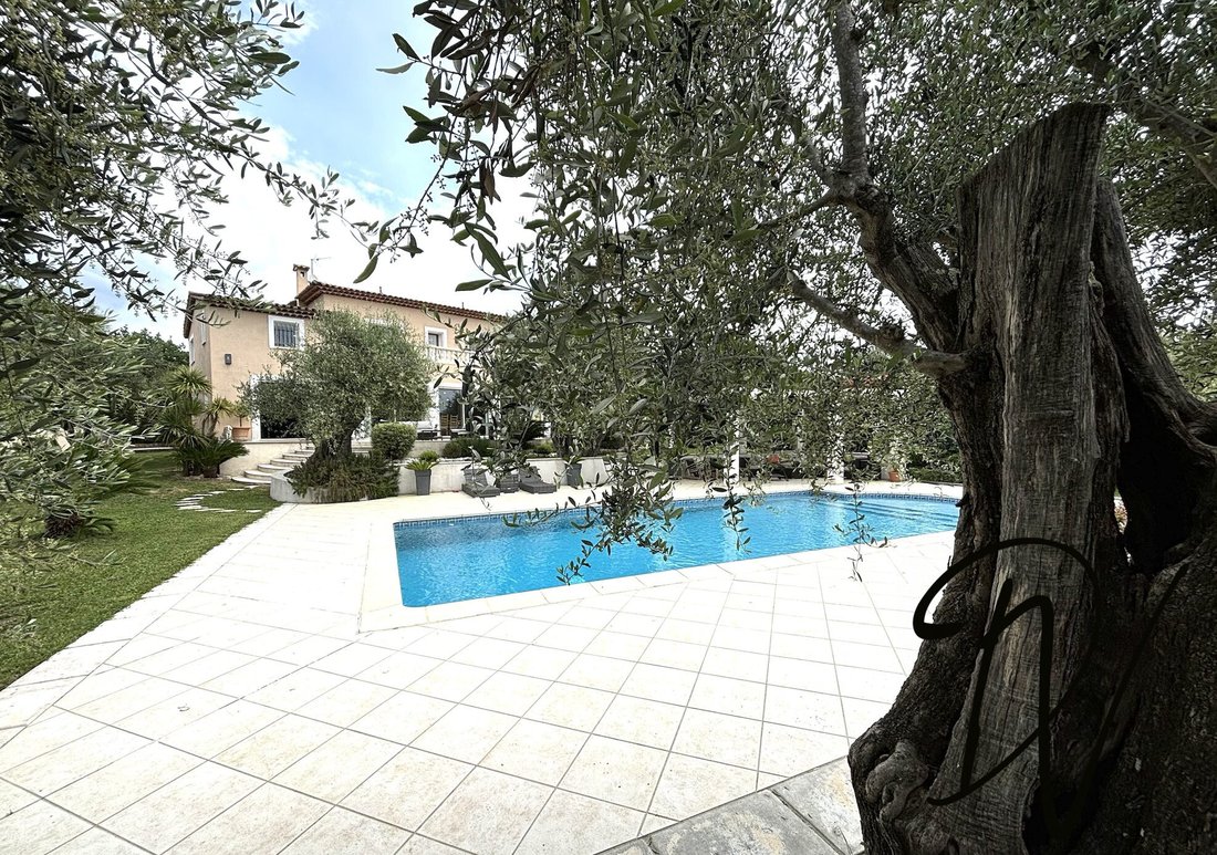 Villa in Grasse, Provence-Alpes-Côte d'Azur, France 2 - 18097731