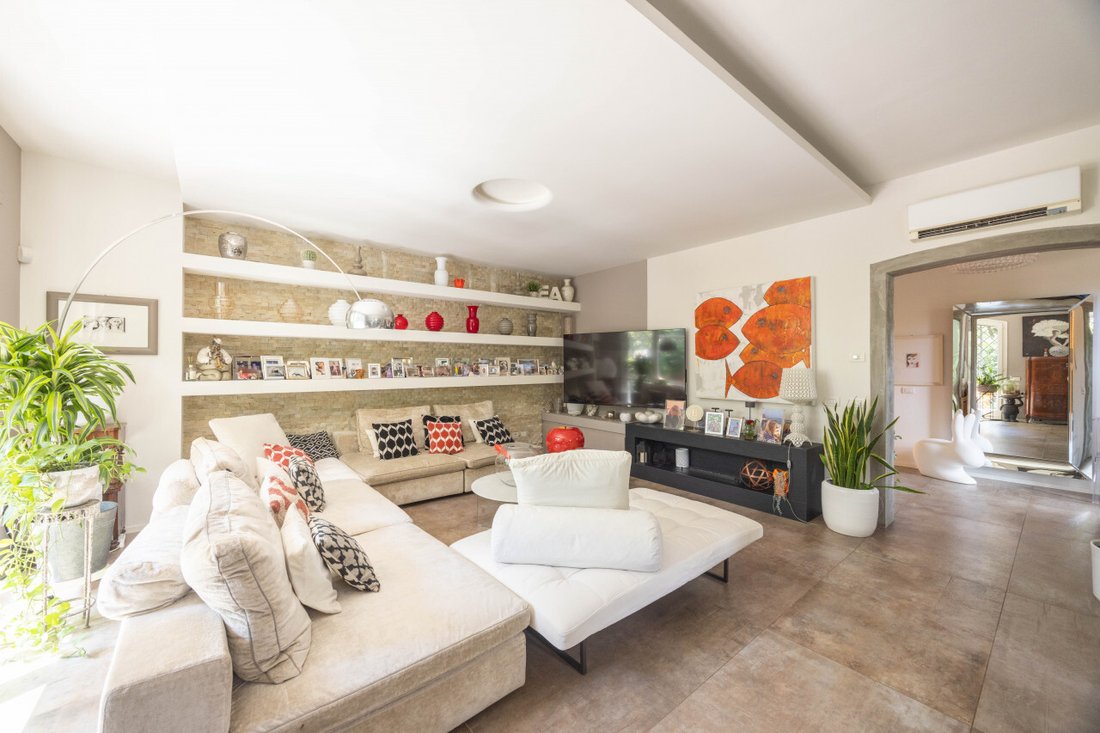House in San Lazzaro, Emilia-Romagna, Italy 2 - 18096787