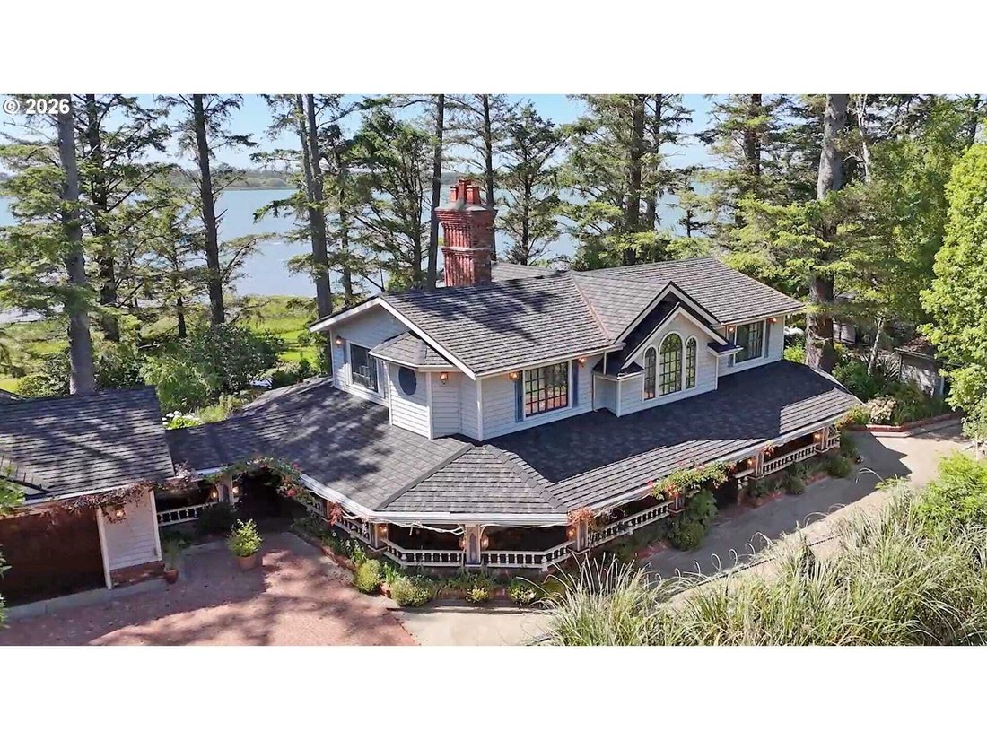House in Tillamook, Oregon, United States 1 - 18095251