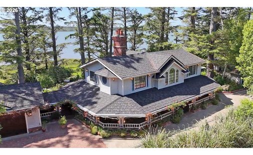 House in Tillamook, Oregon, United States 1