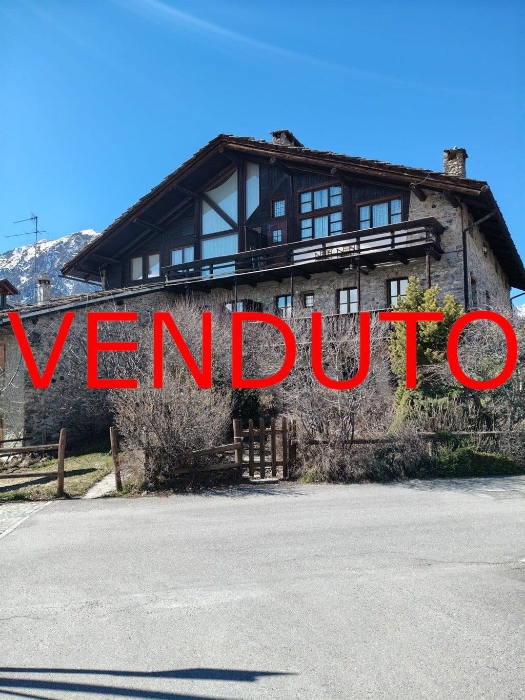 Apartment in Cesana Torinese, Piedmont, Italy 1 - 17543566