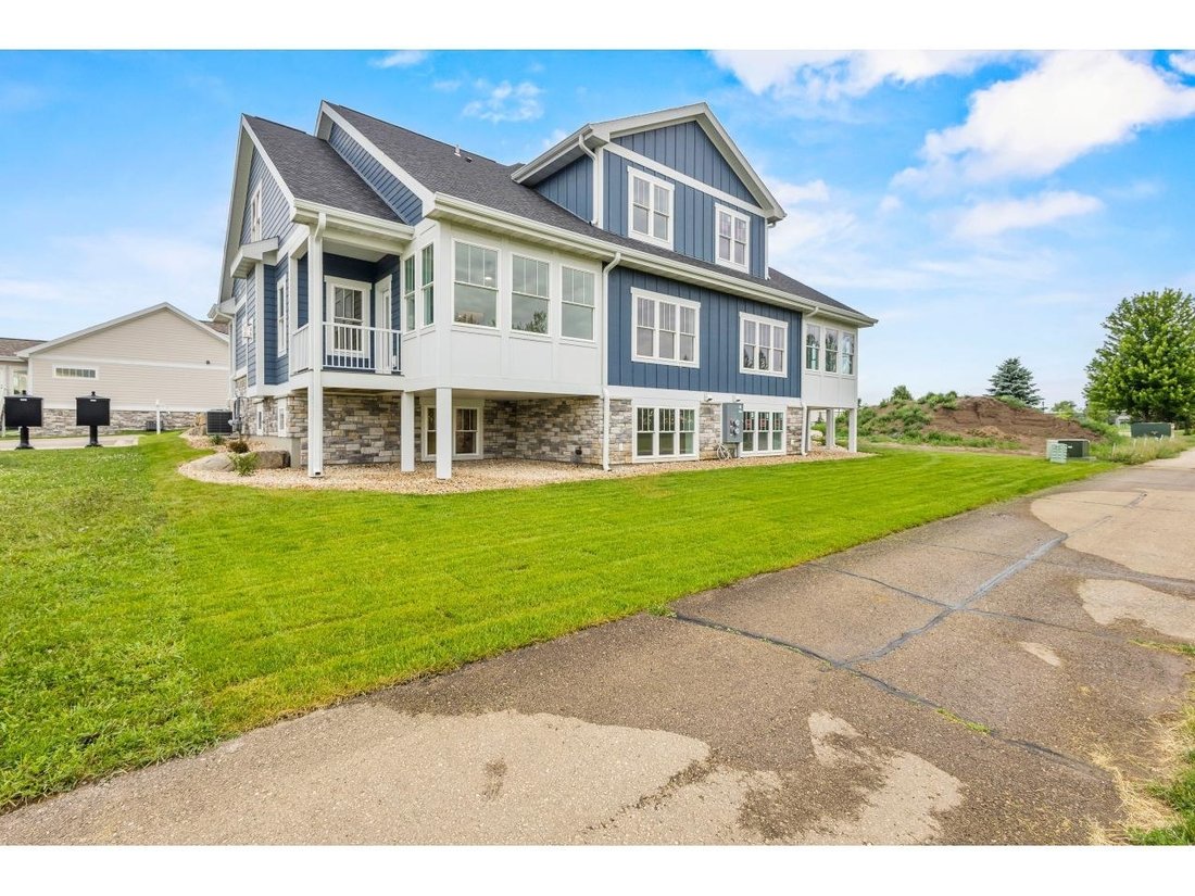 Residenza a Waunakee, Wisconsin, Stati Uniti 2 - 18094695