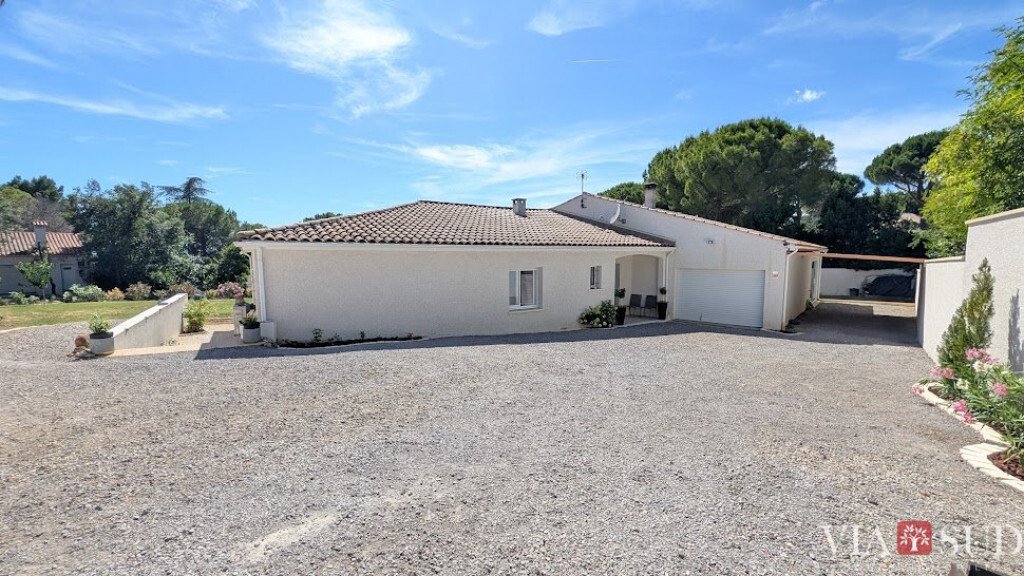 House in Ancien Hôpital, Beziers, France 4 - 18096151