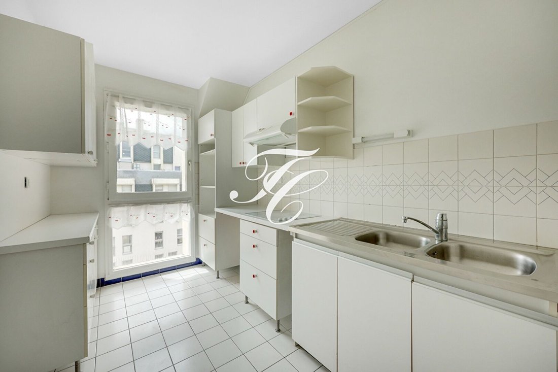 Apartment in Saint-Cloud, Ile-de-France, France 3 - 18096188