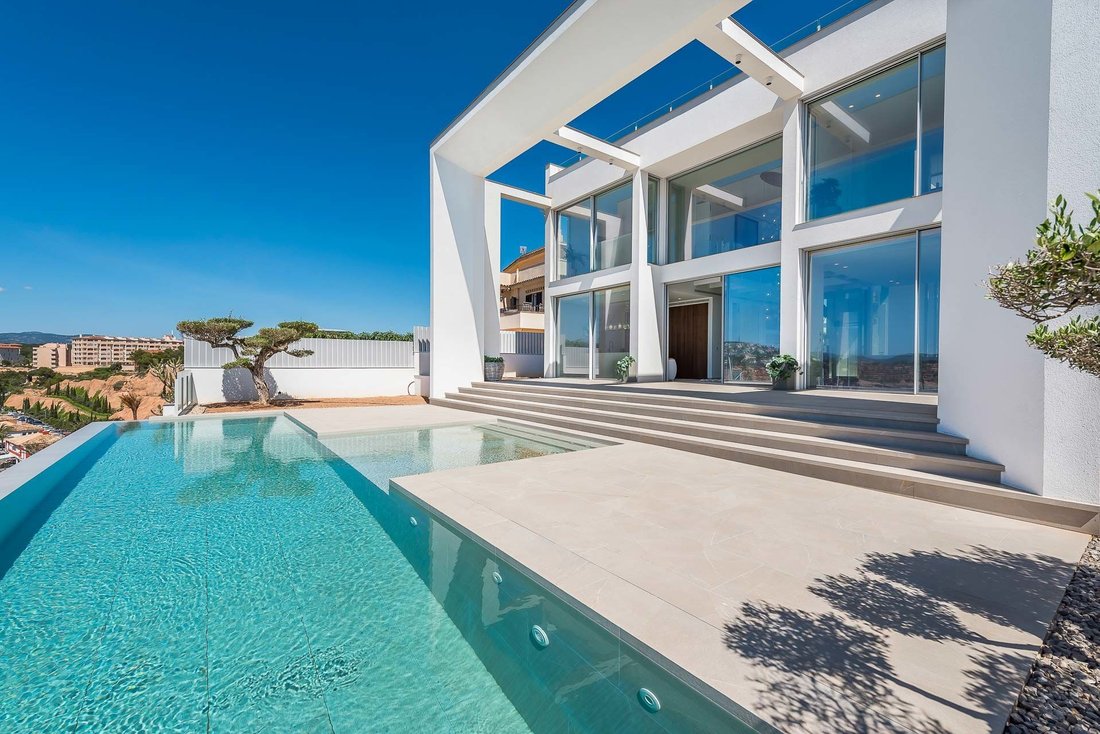 Villa in Calvia, Balearic Islands, Spain 2 - 18092696