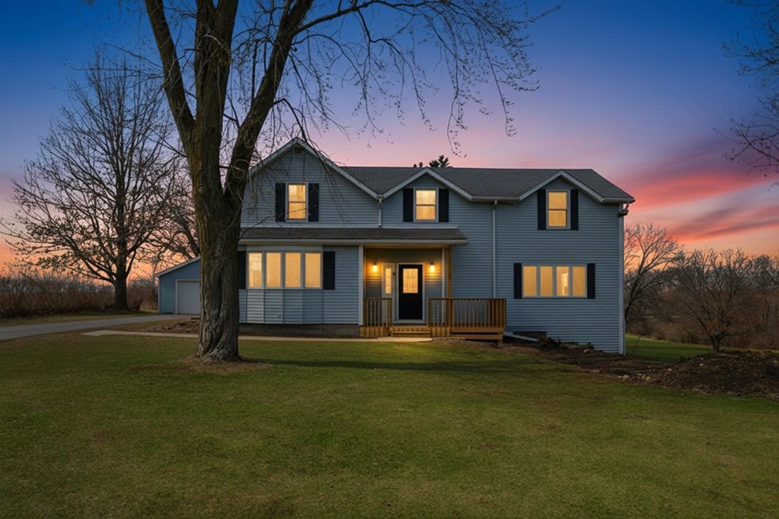 House in Pingree Grove, Illinois, United States 3 - 18095354