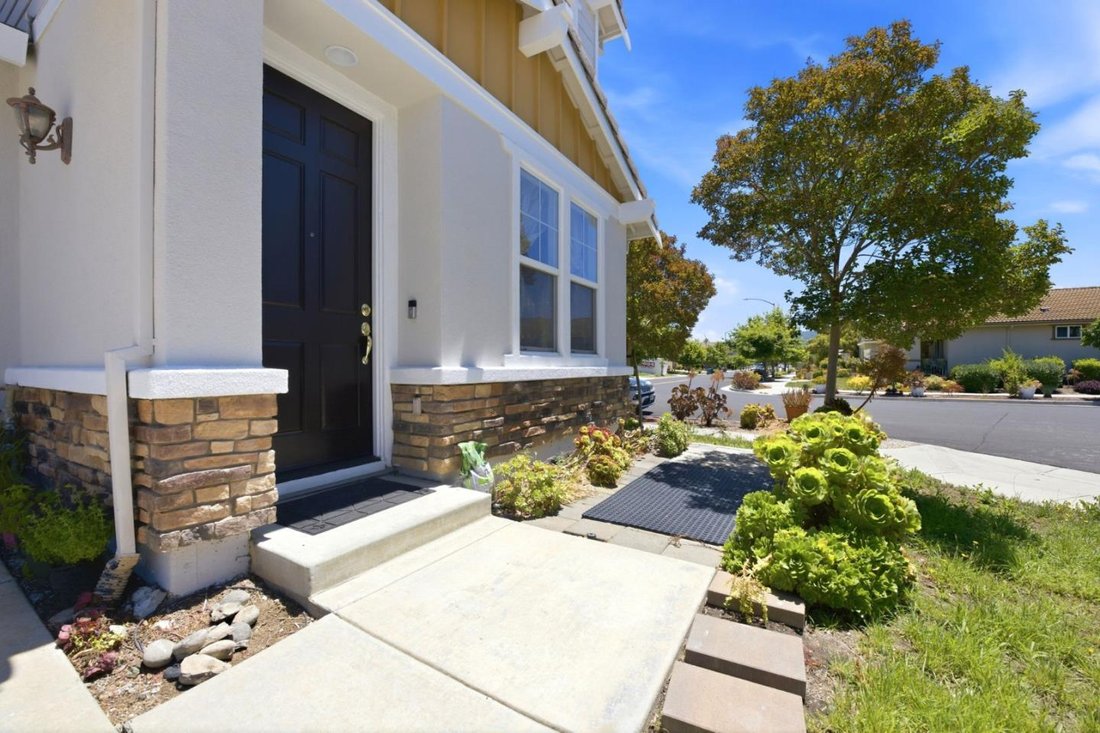 Townhouse in Gilroy, California, United States 4 - 18101090