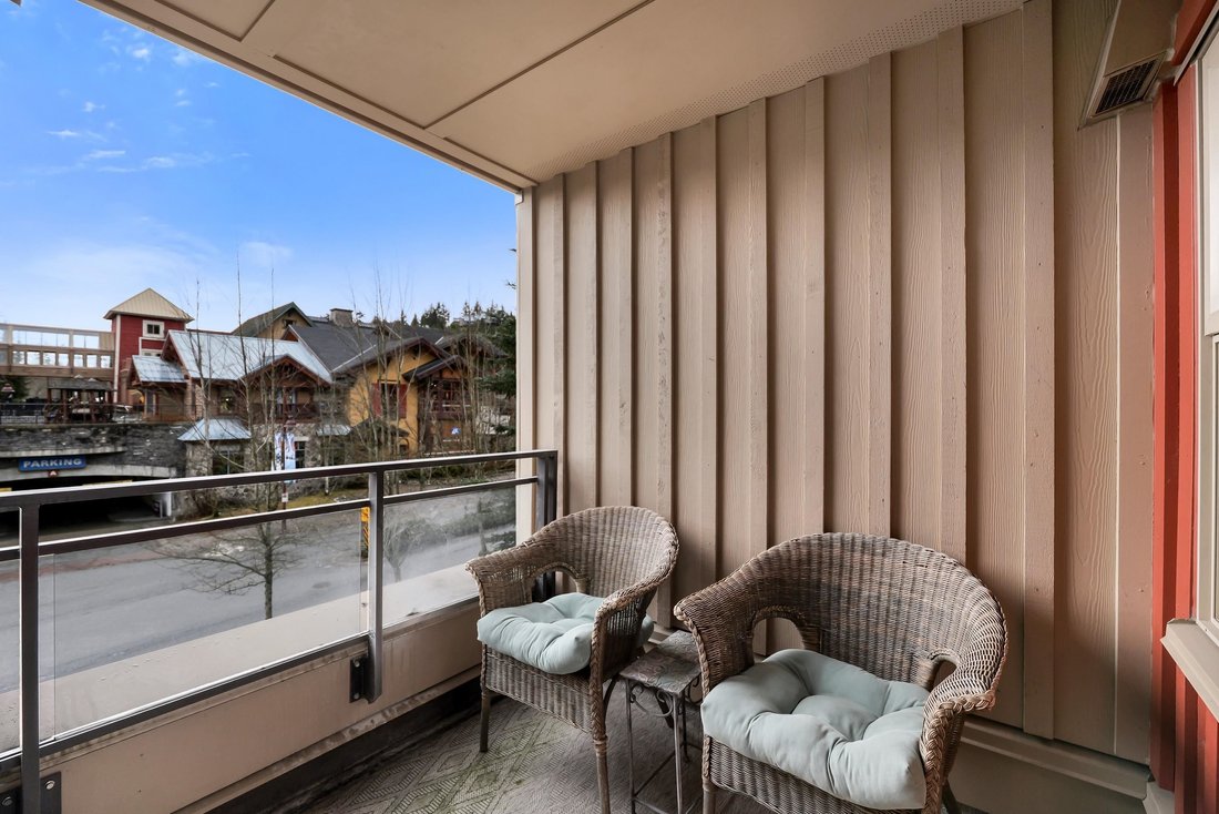 Condo in Whistler, British Columbia, Canada 5 - 18096389