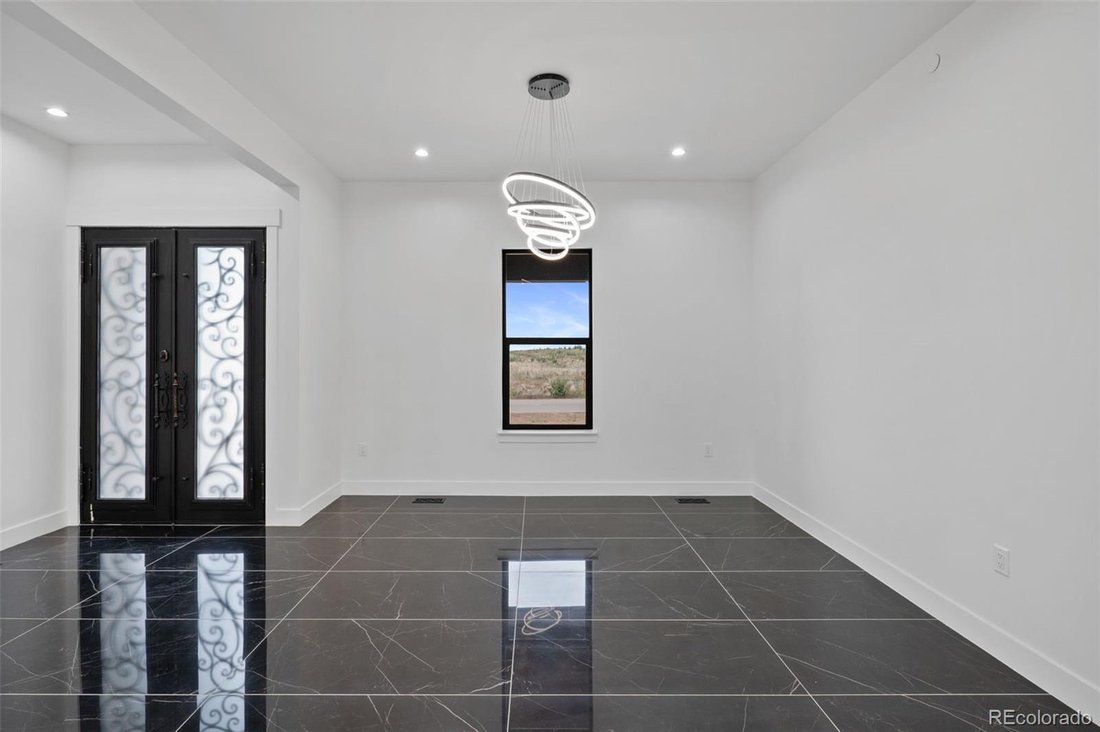 House in Lochbuie, Colorado, United States 3 - 18091148