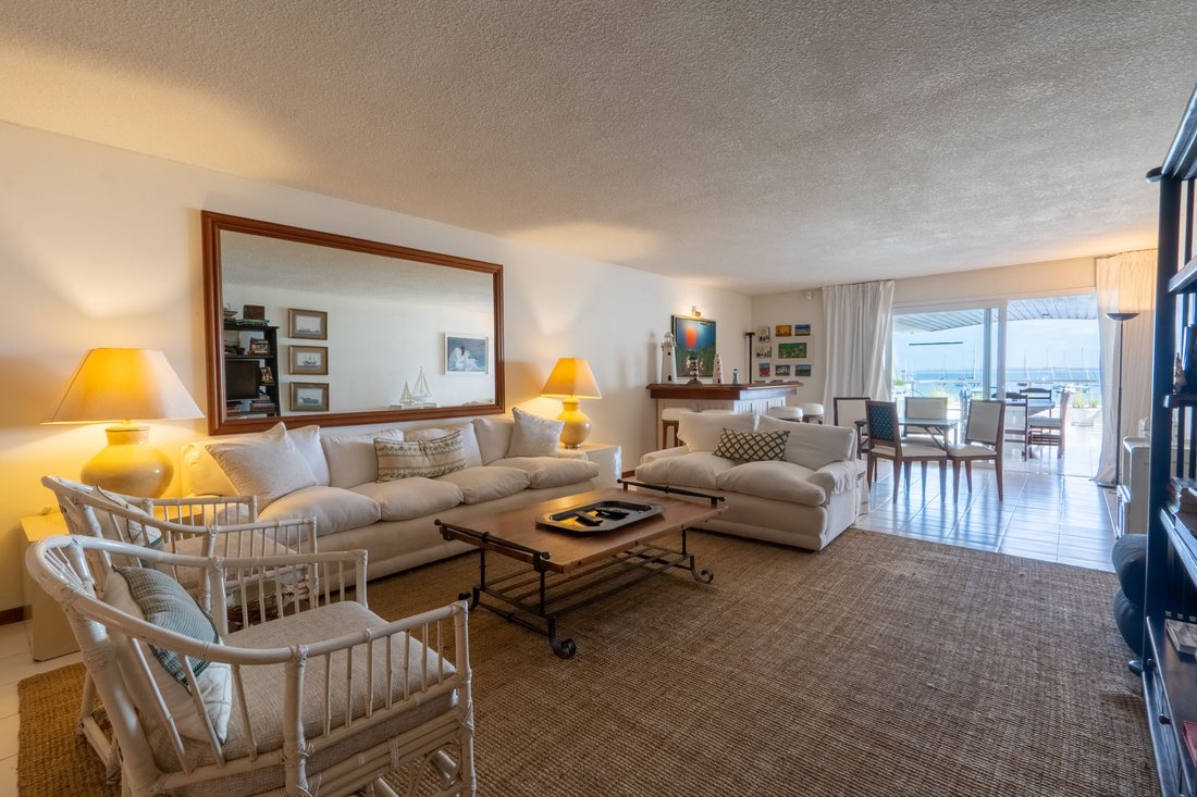 Apartment in Punta del Este, Maldonado Department, Uruguay 3 - 18096650