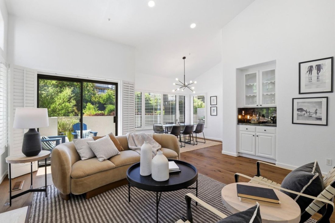 Townhouse in San Carlos, California, United States 3 - 18106392