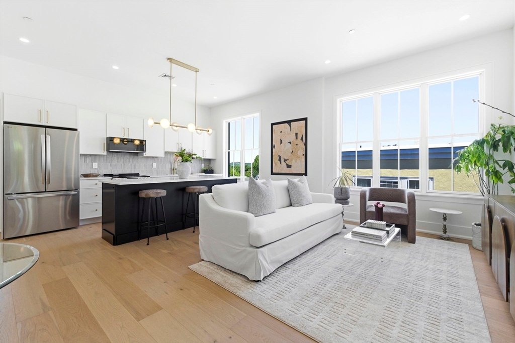 Condo in Boston, Massachusetts, United States 2 - 18092849