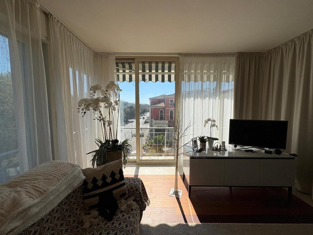 Apartment in Lungomare, Viareggio, Tuscany 4 - 18102991