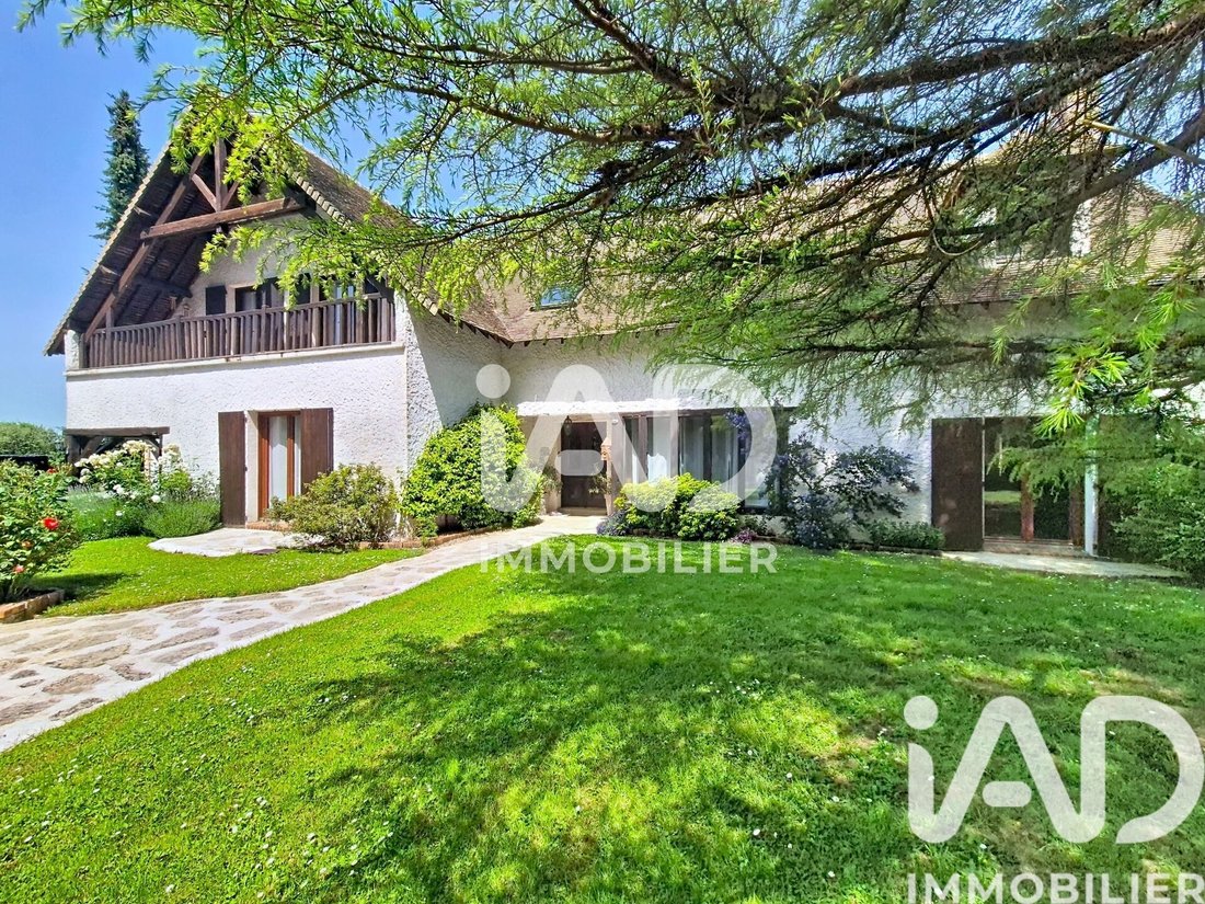 House in Chaumes-en-Brie, Ile-de-France, France 2 - 18100120