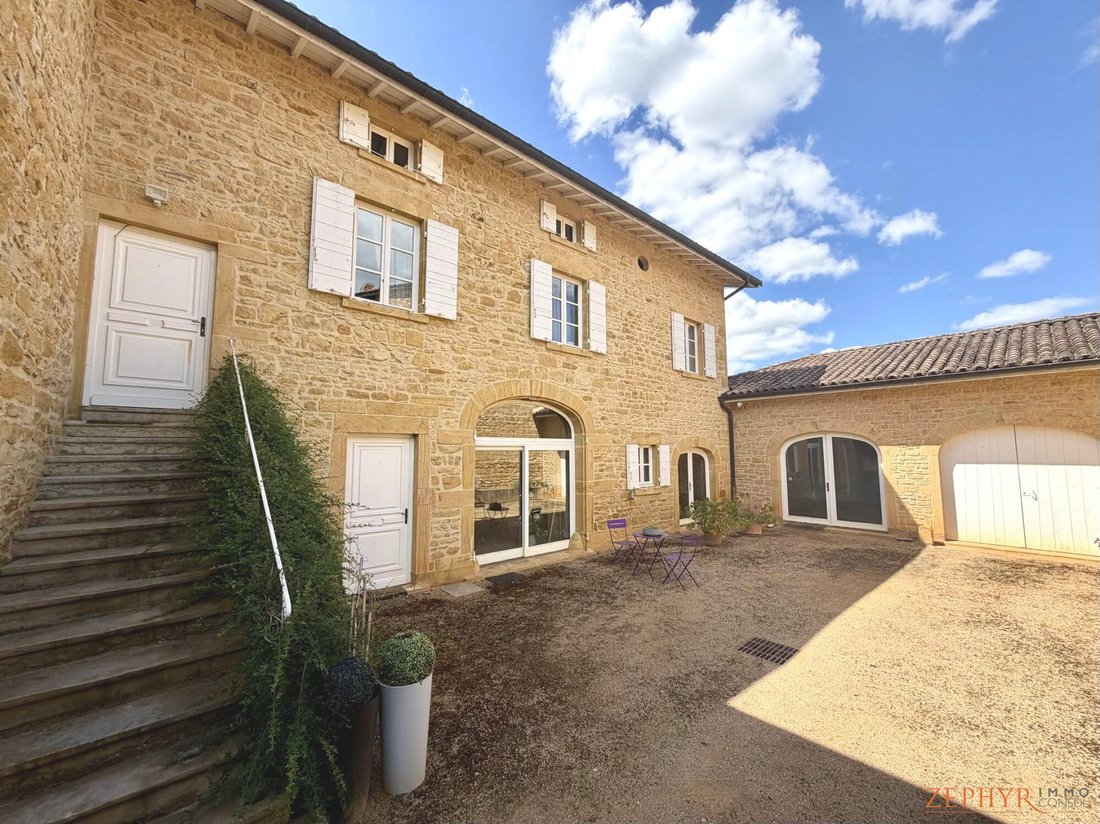 House in Nuelles, Saint-Germain-Nuelles, France 3 - 18104239
