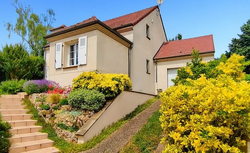House in Centre Montmorency, Montmorency, France 1