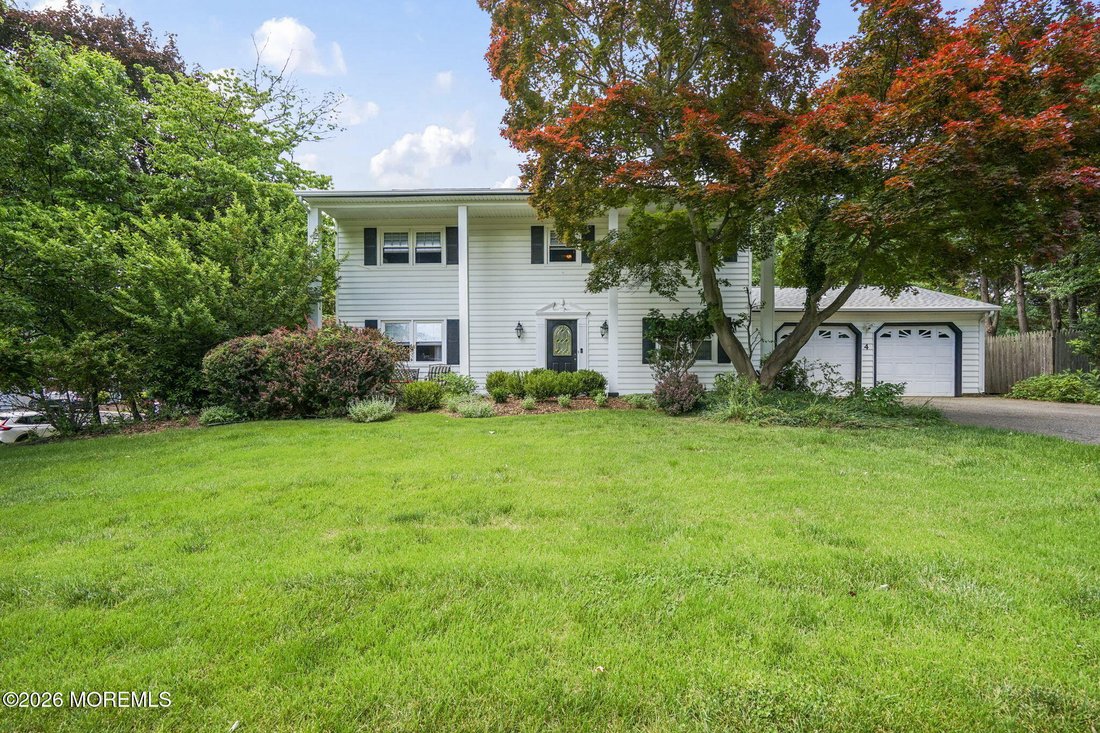 House in Marlboro Township, New Jersey, United States 1 - 18090782